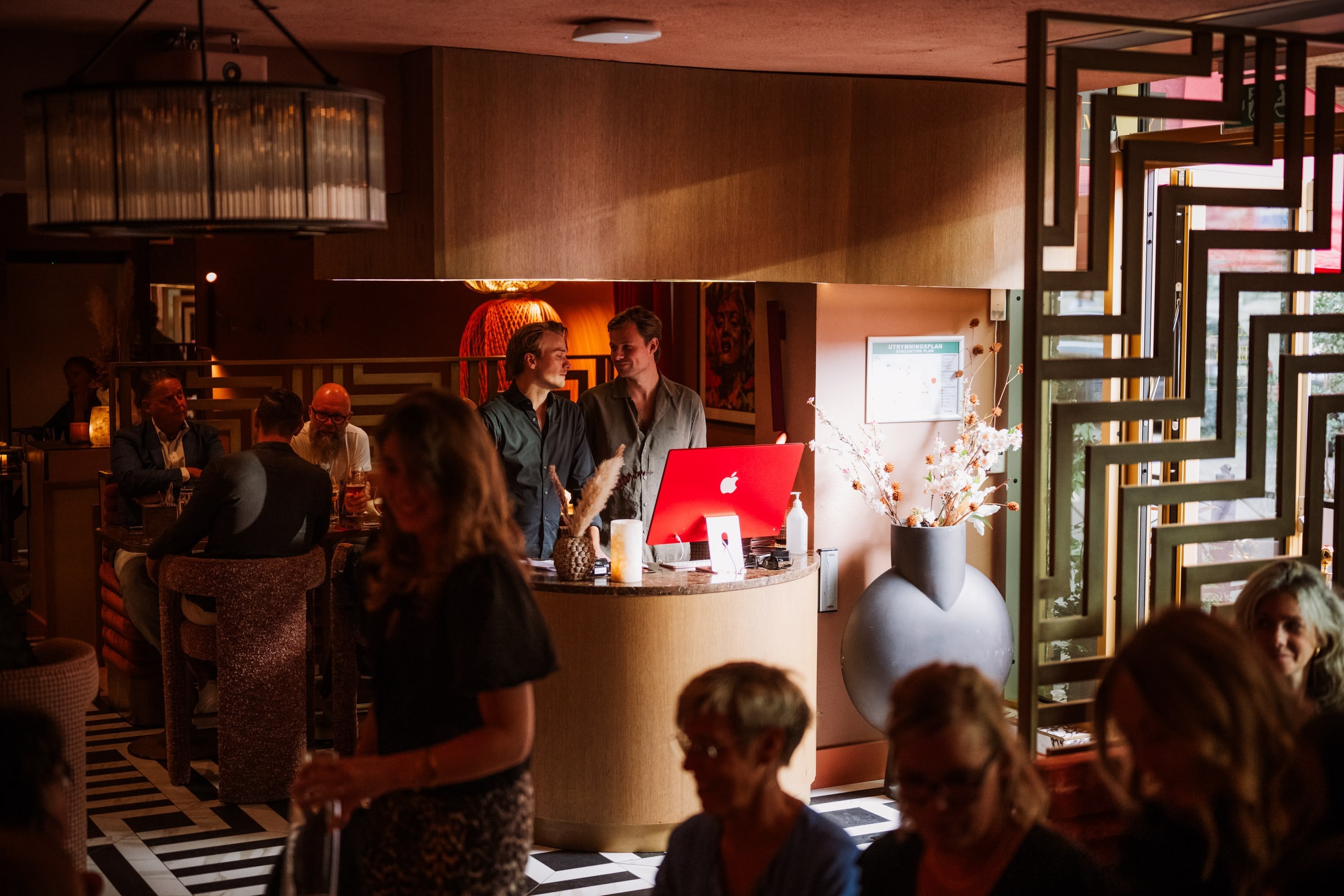 Shine and dine - Image 3